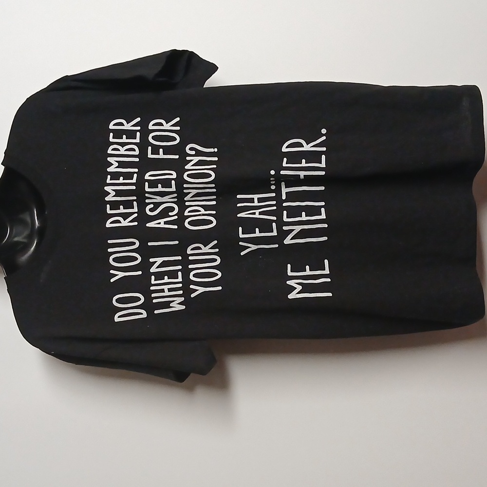 Unisex Black NWOT Graphics T Shirt Size Large - Picture 2 of 8